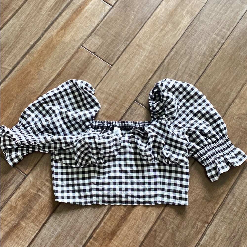 Super Cute H&M Checker Crop Top